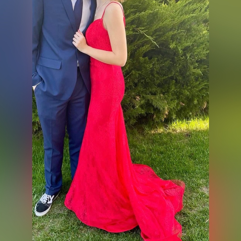 Beautiful red/pink prom dress size 0-2
